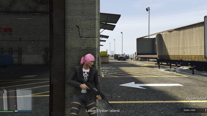 gta-online-unusual-suspects-escaping-elysian-island.jpg