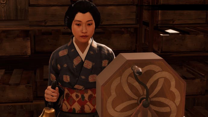 like-a-dragon-ishin-prize-wheel-attendant.jpg